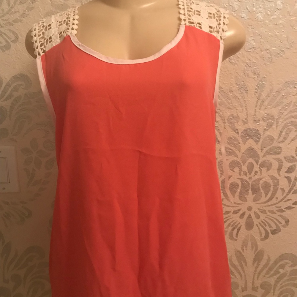 Blouse - Picture 2 of 2